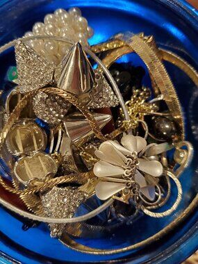 CRAFT JEWELLERY JAR for DIY Upcycling Projects Arts & Crafts Repairs + BLUE JAR